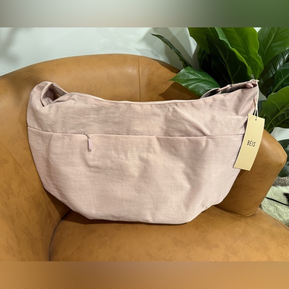 NWT Beis Crescent Catchall - Atlas Pink - Picture 2 of 5